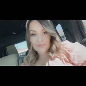 Meet your Posher, Adriana